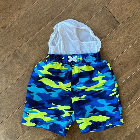 Kids swim trunk. Ocean Pacific. Size 2T. - Picture 3 of 3